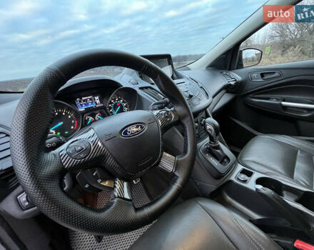 Серый Форд Эскейп, объемом двигателя 2.5 л и пробегом 184 тыс. км за 11500 $, фото 11 на Automoto.ua