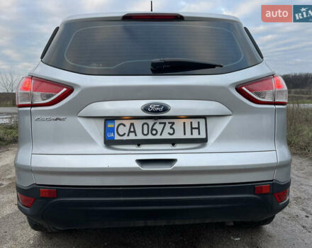 Серый Форд Эскейп, объемом двигателя 2.5 л и пробегом 184 тыс. км за 11500 $, фото 3 на Automoto.ua