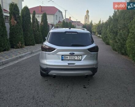 Серый Форд Эскейп, объемом двигателя 2 л и пробегом 150 тыс. км за 13400 $, фото 3 на Automoto.ua