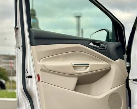 Сірий Форд Ескейп, об'ємом двигуна 1.5 л та пробігом 139 тис. км за 12000 $, фото 13 на Automoto.ua