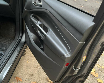 Серый Форд Эскейп, объемом двигателя 1.5 л и пробегом 143 тыс. км за 13000 $, фото 15 на Automoto.ua