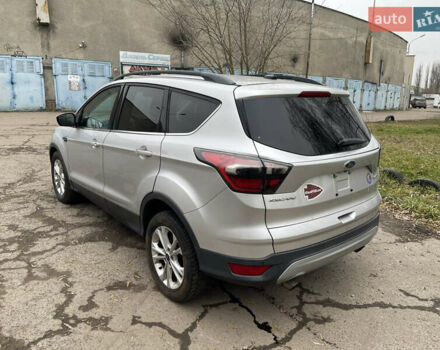 Серый Форд Эскейп, объемом двигателя 1.5 л и пробегом 206 тыс. км за 8999 $, фото 2 на Automoto.ua