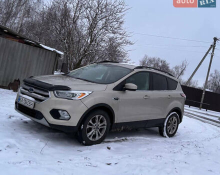 Серый Форд Эскейп, объемом двигателя 1.5 л и пробегом 169 тыс. км за 13500 $, фото 4 на Automoto.ua