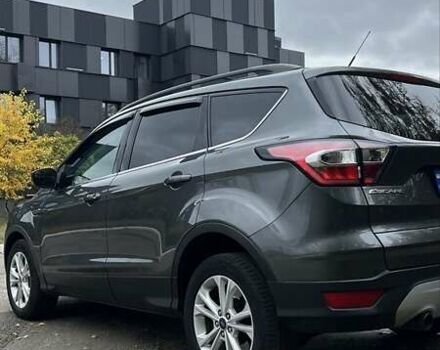 Сірий Форд Ескейп, об'ємом двигуна 2 л та пробігом 220 тис. км за 12700 $, фото 10 на Automoto.ua