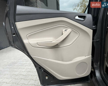 Форд Ескейп 2016 у Хмельницькому на Automoto.ua Сірий Форд Ескейп, об'ємом двигуна 1.6 л та пробігом 62 тис. км за 11800 $, фото 36 на Automoto.ua