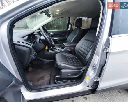 Серый Форд Эскейп, объемом двигателя 1.5 л и пробегом 136 тыс. км за 12900 $, фото 6 на Automoto.ua