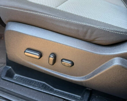 Серый Форд Эскейп, объемом двигателя 2 л и пробегом 103 тыс. км за 13200 $, фото 8 на Automoto.ua