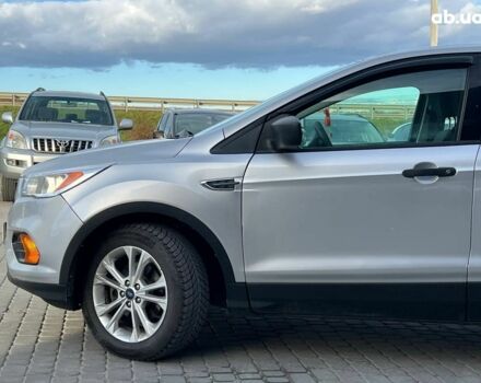 Форд Ескейп 2016 у Львові на Automoto.ua Сірий Форд Ескейп, об'ємом двигуна 2.5 л та пробігом 233 тис. км за 10990 $, фото 2 на Automoto.ua
