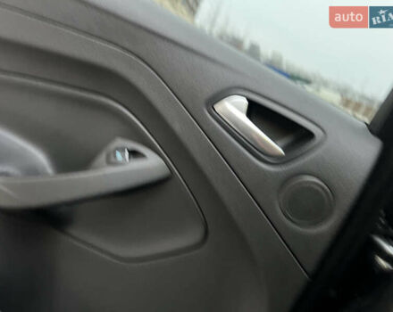 Сірий Форд Ескейп, об'ємом двигуна 2 л та пробігом 139 тис. км за 14800 $, фото 38 на Automoto.ua