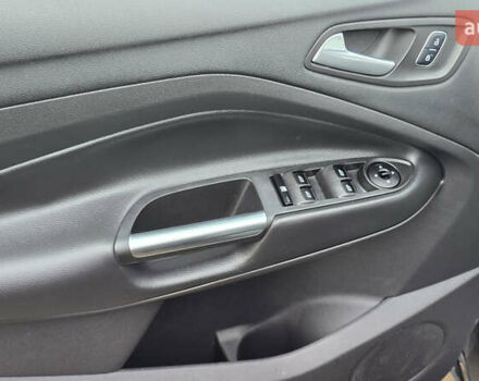 Серый Форд Эскейп, объемом двигателя 1.5 л и пробегом 143 тыс. км за 12100 $, фото 16 на Automoto.ua