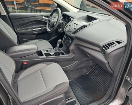 Сірий Форд Ескейп, об'ємом двигуна 1.5 л та пробігом 218 тис. км за 10500 $, фото 18 на Automoto.ua