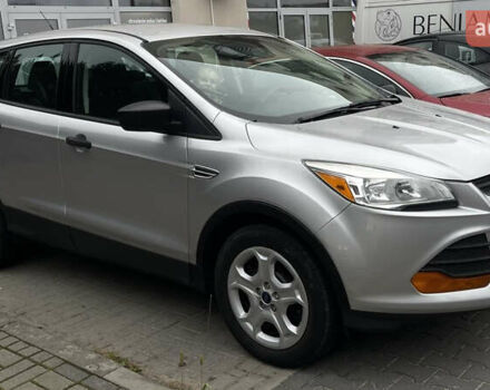 Форд Эскейп 2016 в Ровно на Automoto.ua Серый Форд Эскейп, объемом двигателя 2.49 л и пробегом 124 тыс. км за 9700 $, фото 1 на Automoto.ua