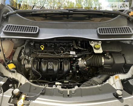 Серый Форд Эскейп, объемом двигателя 2.5 л и пробегом 120 тыс. км за 13900 $, фото 22 на Automoto.ua
