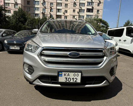 Форд Ескейп 2016 у Києві на Automoto.ua Сірий Форд Ескейп, об'ємом двигуна 2 л та пробігом 139 тис. км за 15800 $, фото 1 на Automoto.ua