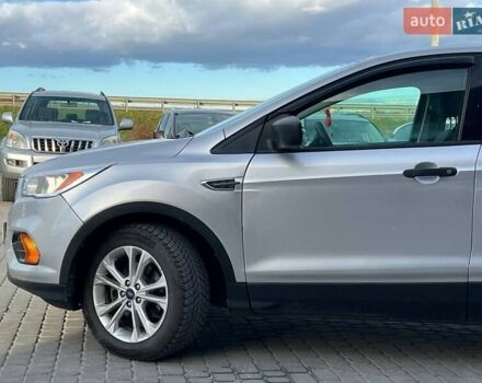Форд Ескейп 2016 у Львові на Automoto.ua Сірий Форд Ескейп, об'ємом двигуна 2.5 л та пробігом 233 тис. км за 10990 $, фото 2 на Automoto.ua