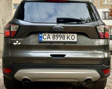 Сірий Форд Ескейп, об'ємом двигуна 1.5 л та пробігом 143 тис. км за 13000 $, фото 3 на Automoto.ua