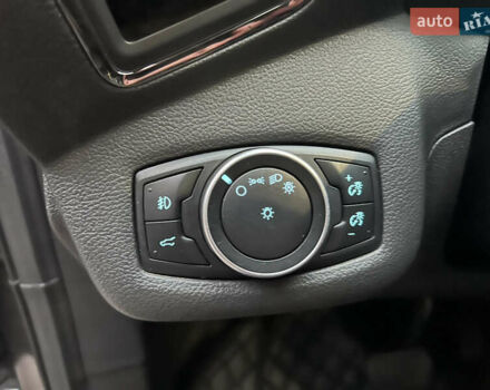 Сірий Форд Ескейп, об'ємом двигуна 2 л та пробігом 139 тис. км за 14800 $, фото 37 на Automoto.ua