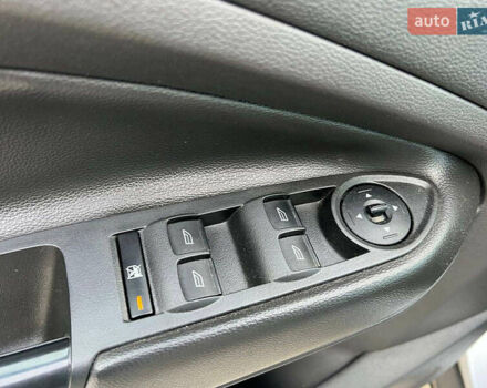 Форд Ескейп 2016 у Львові на Automoto.ua Сірий Форд Ескейп, об'ємом двигуна 2.5 л та пробігом 233 тис. км за 10990 $, фото 15 на Automoto.ua