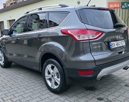 Форд Эскейп 2016 в Хмельницком на Automoto.ua Серый Форд Эскейп, объемом двигателя 2.5 л и пробегом 192 тыс. км за 9999 $, фото 9 на Automoto.ua