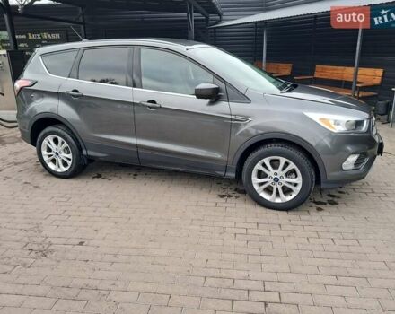 Сірий Форд Ескейп, об'ємом двигуна 1.5 л та пробігом 218 тис. км за 10500 $, фото 13 на Automoto.ua