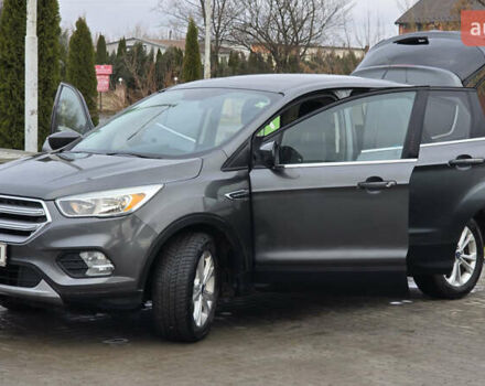 Серый Форд Эскейп, объемом двигателя 1.5 л и пробегом 143 тыс. км за 12100 $, фото 3 на Automoto.ua