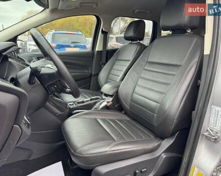 Сірий Форд Ескейп, об'ємом двигуна 2 л та пробігом 50 тис. км за 9000 $, фото 11 на Automoto.ua