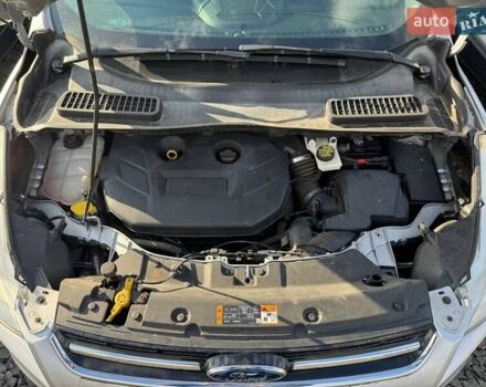 Сірий Форд Ескейп, об'ємом двигуна 2 л та пробігом 50 тис. км за 9000 $, фото 24 на Automoto.ua