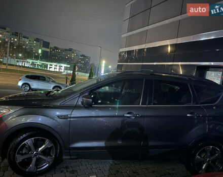 Серый Форд Эскейп, объемом двигателя 2 л и пробегом 165 тыс. км за 13400 $, фото 3 на Automoto.ua