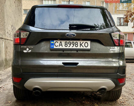 Серый Форд Эскейп, объемом двигателя 1.5 л и пробегом 143 тыс. км за 13000 $, фото 3 на Automoto.ua
