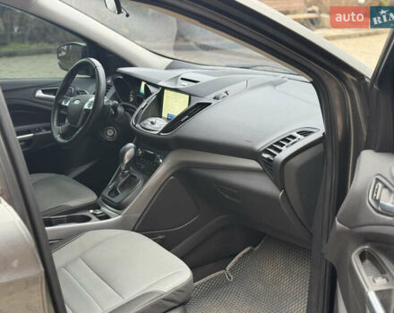 Серый Форд Эскейп, объемом двигателя 1.6 л и пробегом 187 тыс. км за 9950 $, фото 15 на Automoto.ua