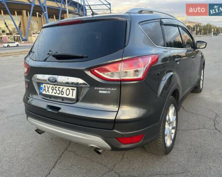Серый Форд Эскейп, объемом двигателя 2 л и пробегом 115 тыс. км за 13900 $, фото 9 на Automoto.ua