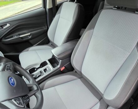 Сірий Форд Ескейп, об'ємом двигуна 1.5 л та пробігом 227 тис. км за 9499 $, фото 6 на Automoto.ua