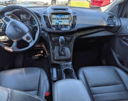 Сірий Форд Ескейп, об'ємом двигуна 2 л та пробігом 72 тис. км за 9899 $, фото 5 на Automoto.ua