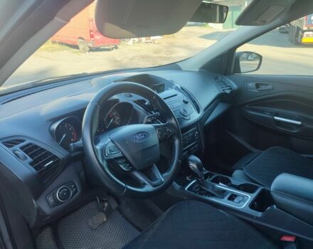 Форд Ескейп 2016 у Луцьку на Automoto.ua Сірий Форд Ескейп, об'ємом двигуна 2.5 л та пробігом 290 тис. км за 11900 $, фото 6 на Automoto.ua