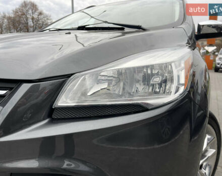 Сірий Форд Ескейп, об'ємом двигуна 2 л та пробігом 211 тис. км за 9300 $, фото 6 на Automoto.ua