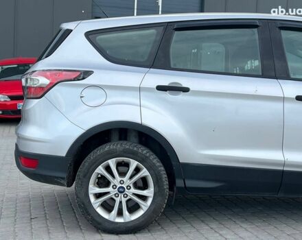 Форд Ескейп 2016 у Львові на Automoto.ua Сірий Форд Ескейп, об'ємом двигуна 2.5 л та пробігом 233 тис. км за 10990 $, фото 8 на Automoto.ua