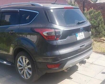Серый Форд Эскейп, объемом двигателя 2 л и пробегом 137 тыс. км за 17500 $, фото 1 на Automoto.ua