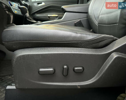 Сірий Форд Ескейп, об'ємом двигуна 2 л та пробігом 139 тис. км за 14800 $, фото 35 на Automoto.ua