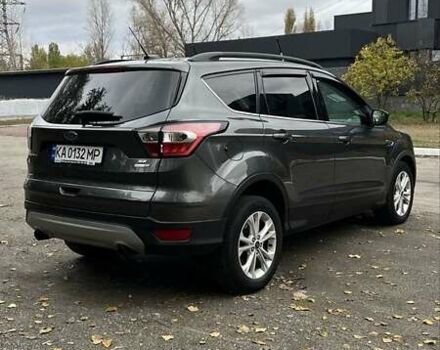 Сірий Форд Ескейп, об'ємом двигуна 2 л та пробігом 220 тис. км за 12700 $, фото 5 на Automoto.ua