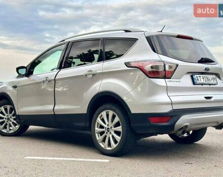 Серый Форд Эскейп, объемом двигателя 1.5 л и пробегом 139 тыс. км за 11900 $, фото 8 на Automoto.ua