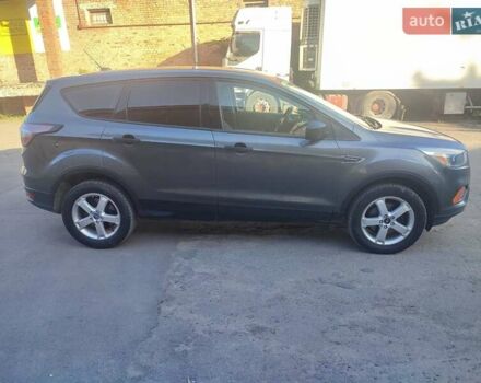 Серый Форд Эскейп, объемом двигателя 2.5 л и пробегом 290 тыс. км за 11500 $, фото 2 на Automoto.ua