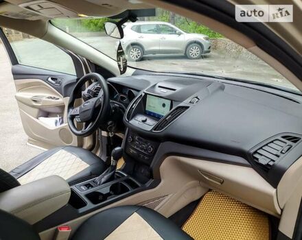 Серый Форд Эскейп, объемом двигателя 1.5 л и пробегом 169 тыс. км за 13500 $, фото 9 на Automoto.ua