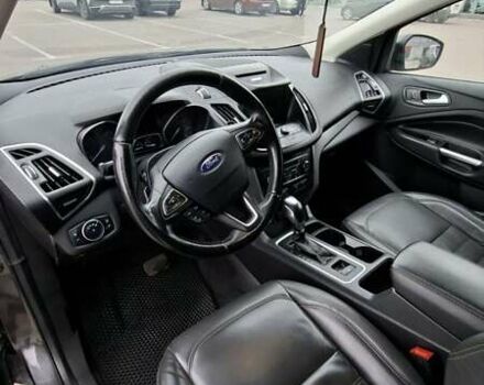 Серый Форд Эскейп, объемом двигателя 2 л и пробегом 236 тыс. км за 12850 $, фото 9 на Automoto.ua