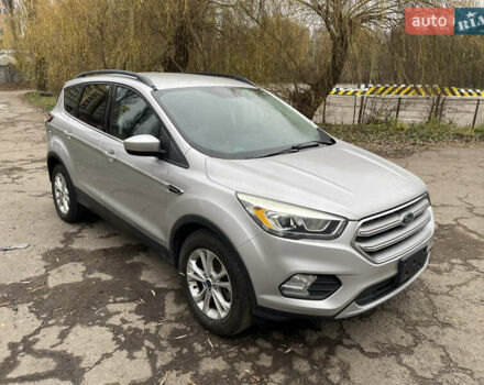 Серый Форд Эскейп, объемом двигателя 1.5 л и пробегом 206 тыс. км за 9200 $, фото 5 на Automoto.ua