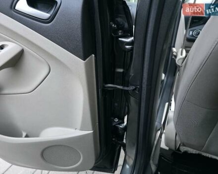 Форд Эскейп 2016 в Хмельницком на Automoto.ua Серый Форд Эскейп, объемом двигателя 2.5 л и пробегом 192 тыс. км за 9999 $, фото 46 на Automoto.ua