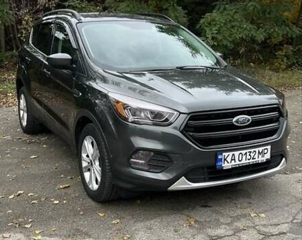 Сірий Форд Ескейп, об'ємом двигуна 2 л та пробігом 220 тис. км за 12700 $, фото 2 на Automoto.ua
