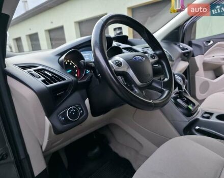 Форд Эскейп 2016 в Хмельницком на Automoto.ua Серый Форд Эскейп, объемом двигателя 2.5 л и пробегом 192 тыс. км за 9999 $, фото 22 на Automoto.ua