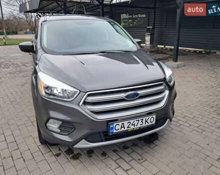 Сірий Форд Ескейп, об'ємом двигуна 1.5 л та пробігом 218 тис. км за 10500 $, фото 2 на Automoto.ua