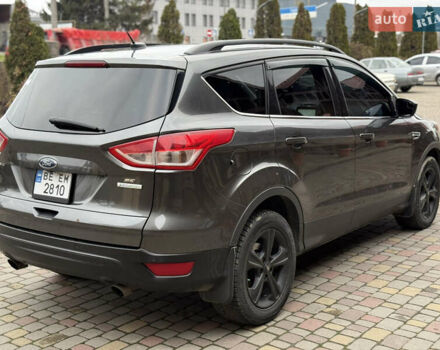 Серый Форд Эскейп, объемом двигателя 1.6 л и пробегом 187 тыс. км за 9950 $, фото 6 на Automoto.ua