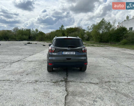 Серый Форд Эскейп, объемом двигателя 2.5 л и пробегом 244 тыс. км за 13500 $, фото 6 на Automoto.ua